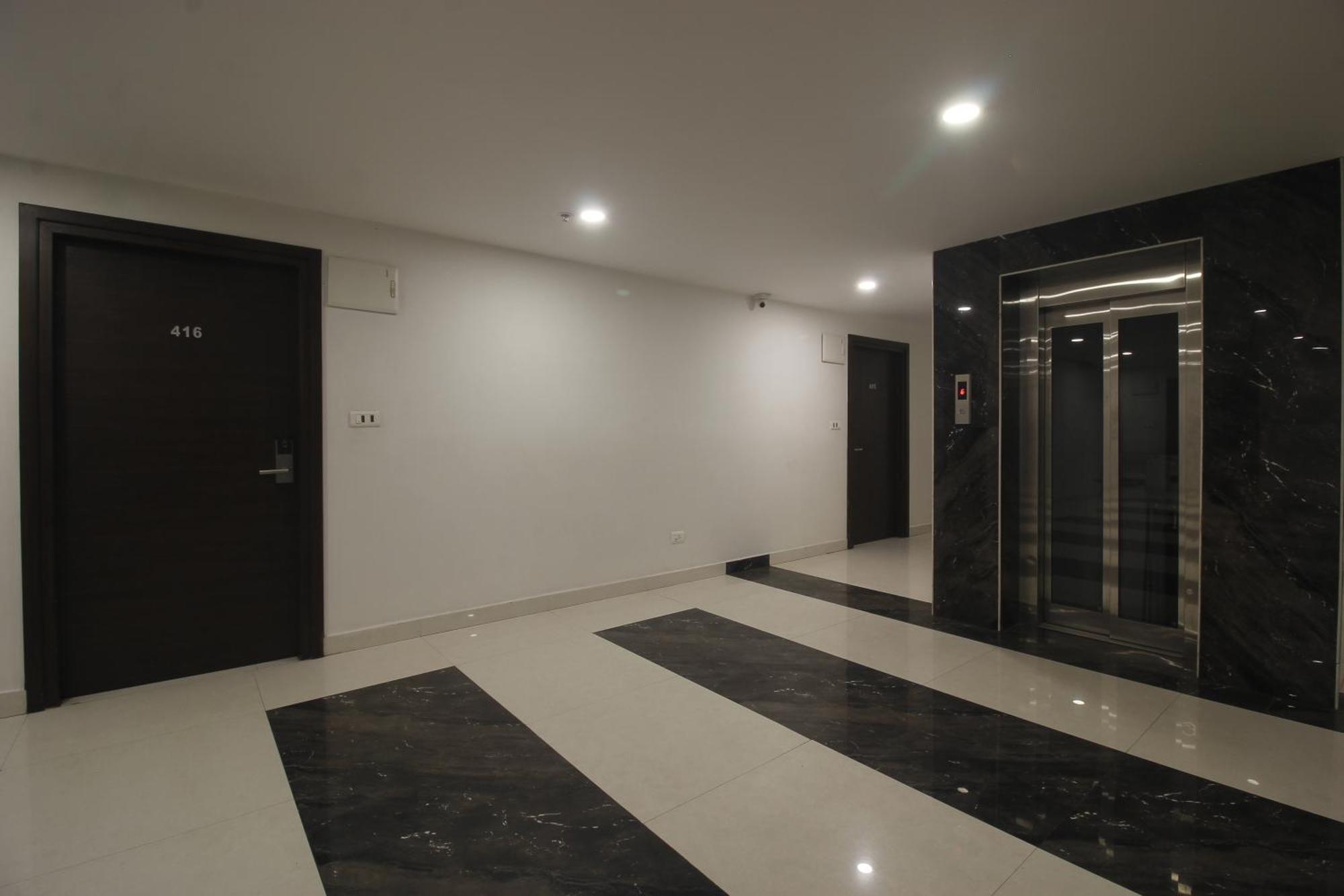 Hotel Ssr Grand Haidarábád Kültér fotó