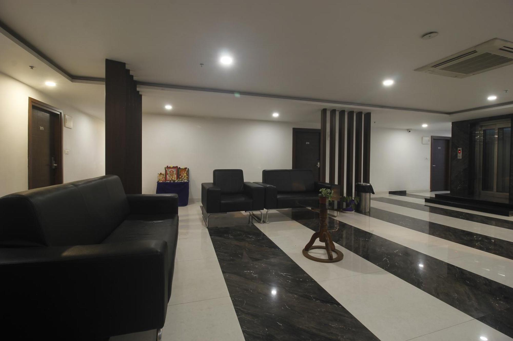 Hotel Ssr Grand Haidarábád Kültér fotó