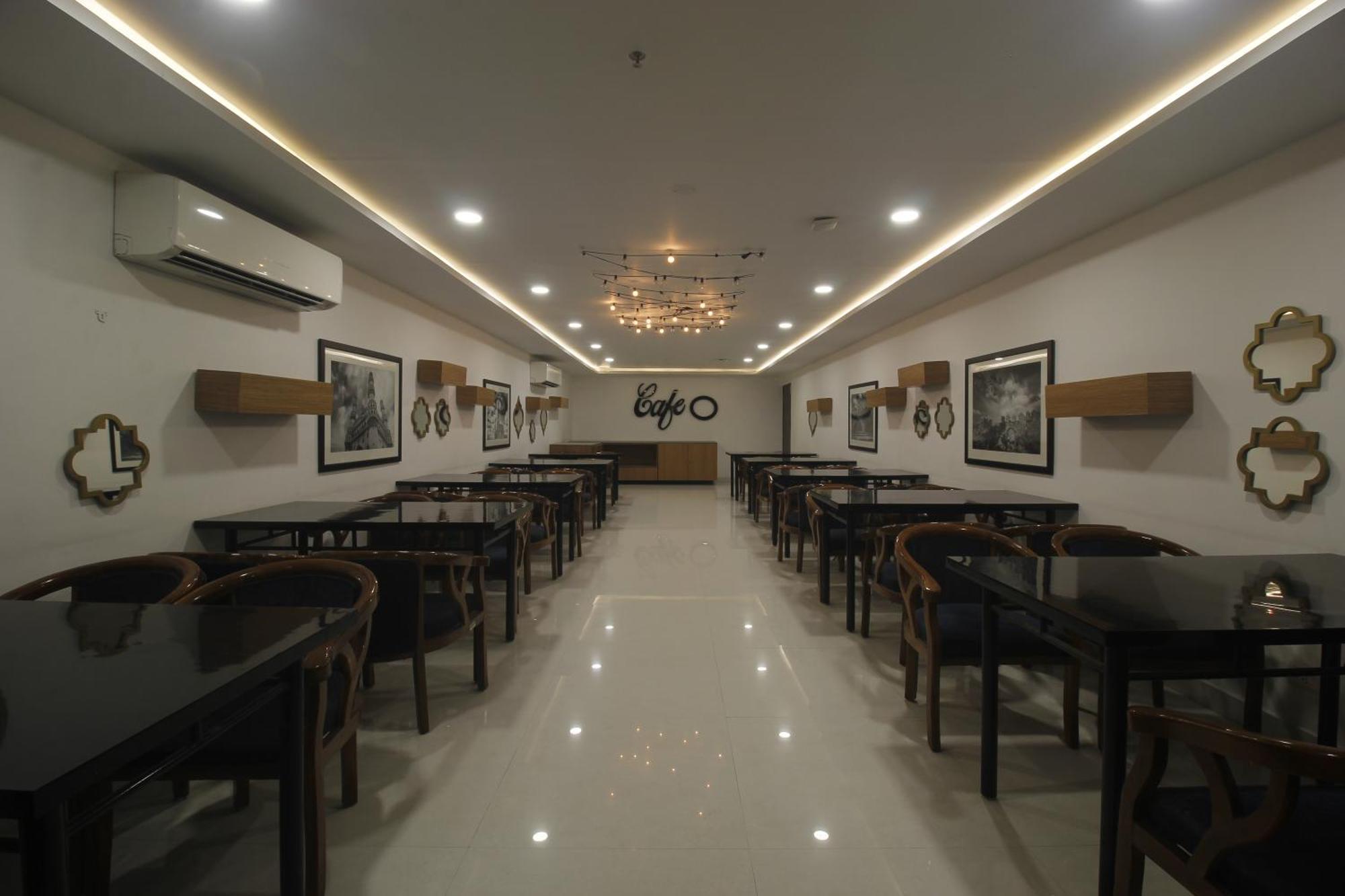 Hotel Ssr Grand Haidarábád Kültér fotó